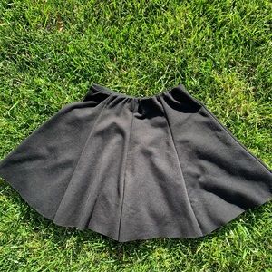 Brandy Melville black skater mini skirt